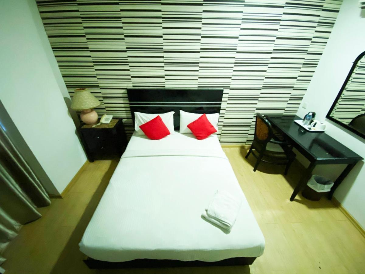 Bluebell Hotel Skudai Ngoại thất bức ảnh